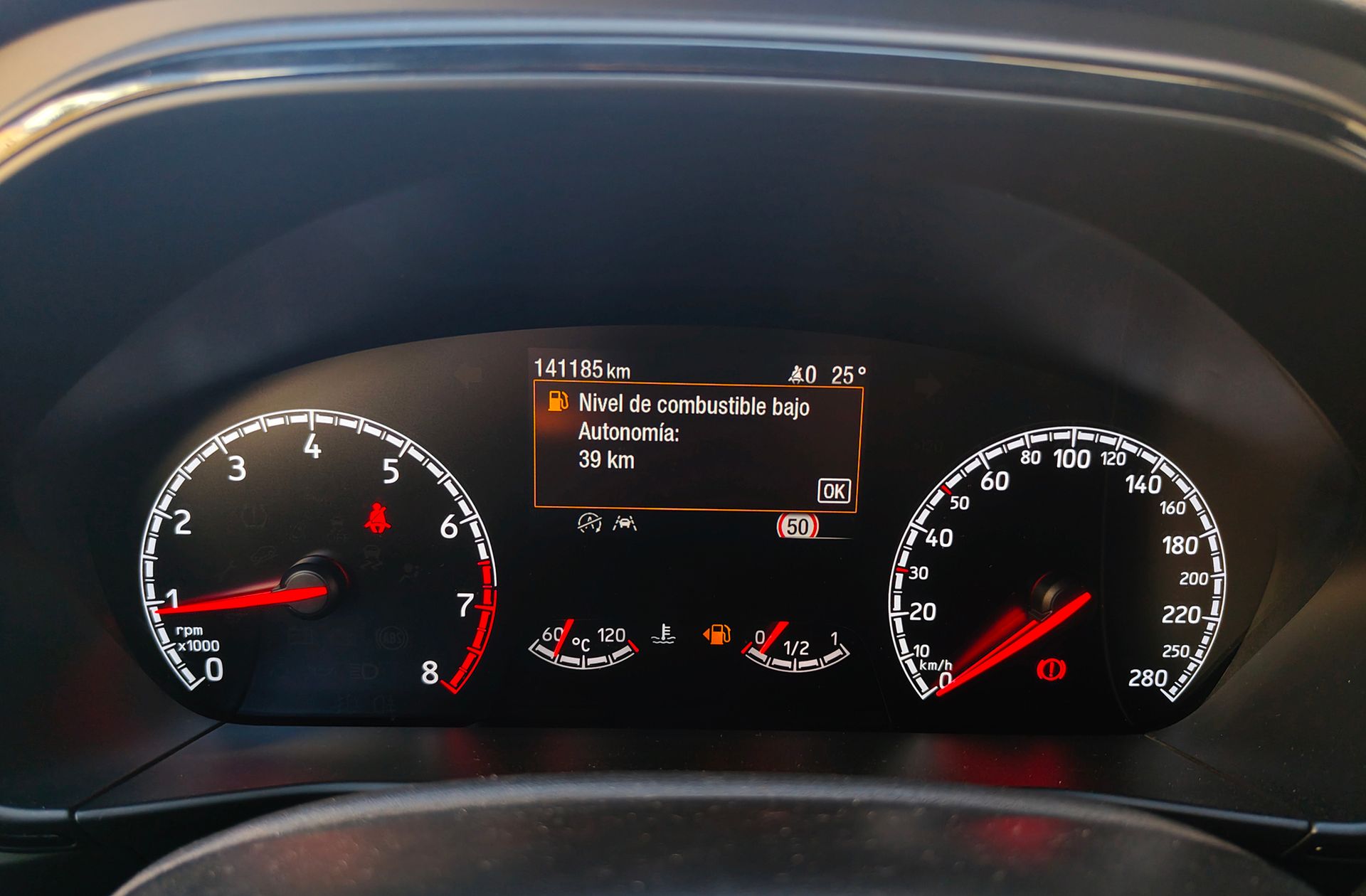 Ford Focus 2.3 EcoBoost ST - foto 22