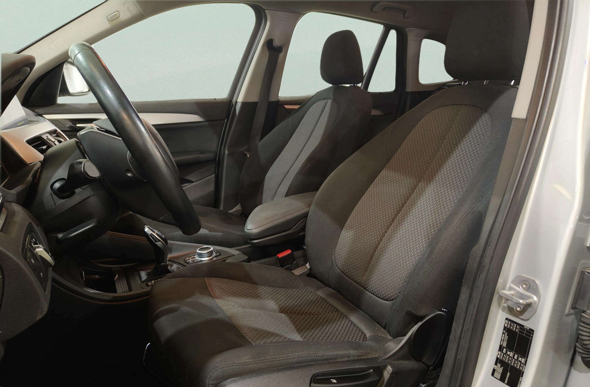 BMW X1 sDrive18d Business - foto 10