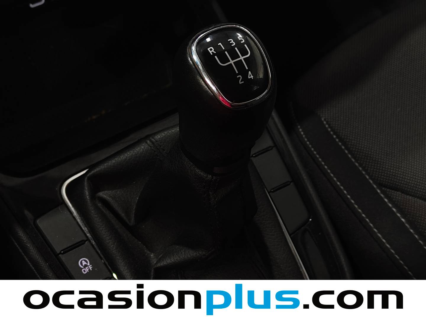 Skoda Fabia Skoda Fabia 1.0 MPI Emotion (80 CV) de segunda mano