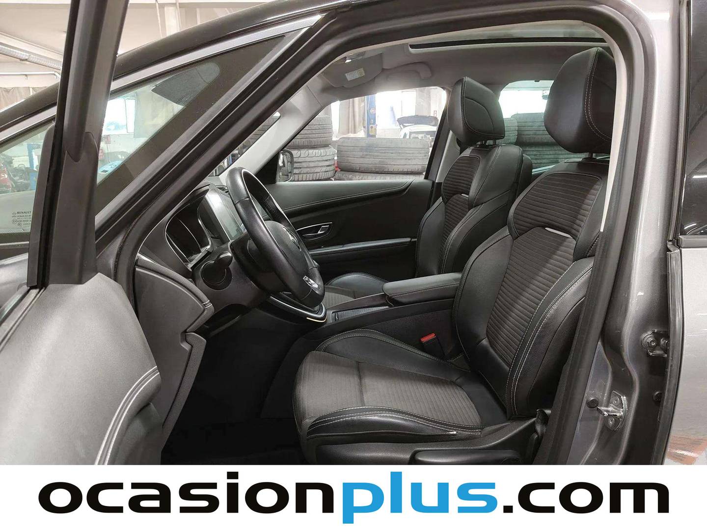 Foto asientos delanteros Renault Scénic Renault Scenic Zen Energy TCe (130 CV)
