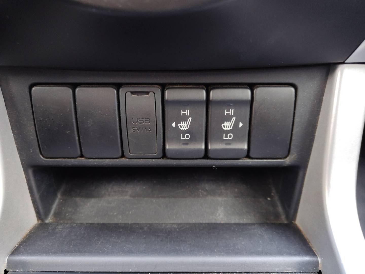 Foto Isuzu D-Max Isuzu D-Max 1.9 Crew Solar Auto (164 CV)