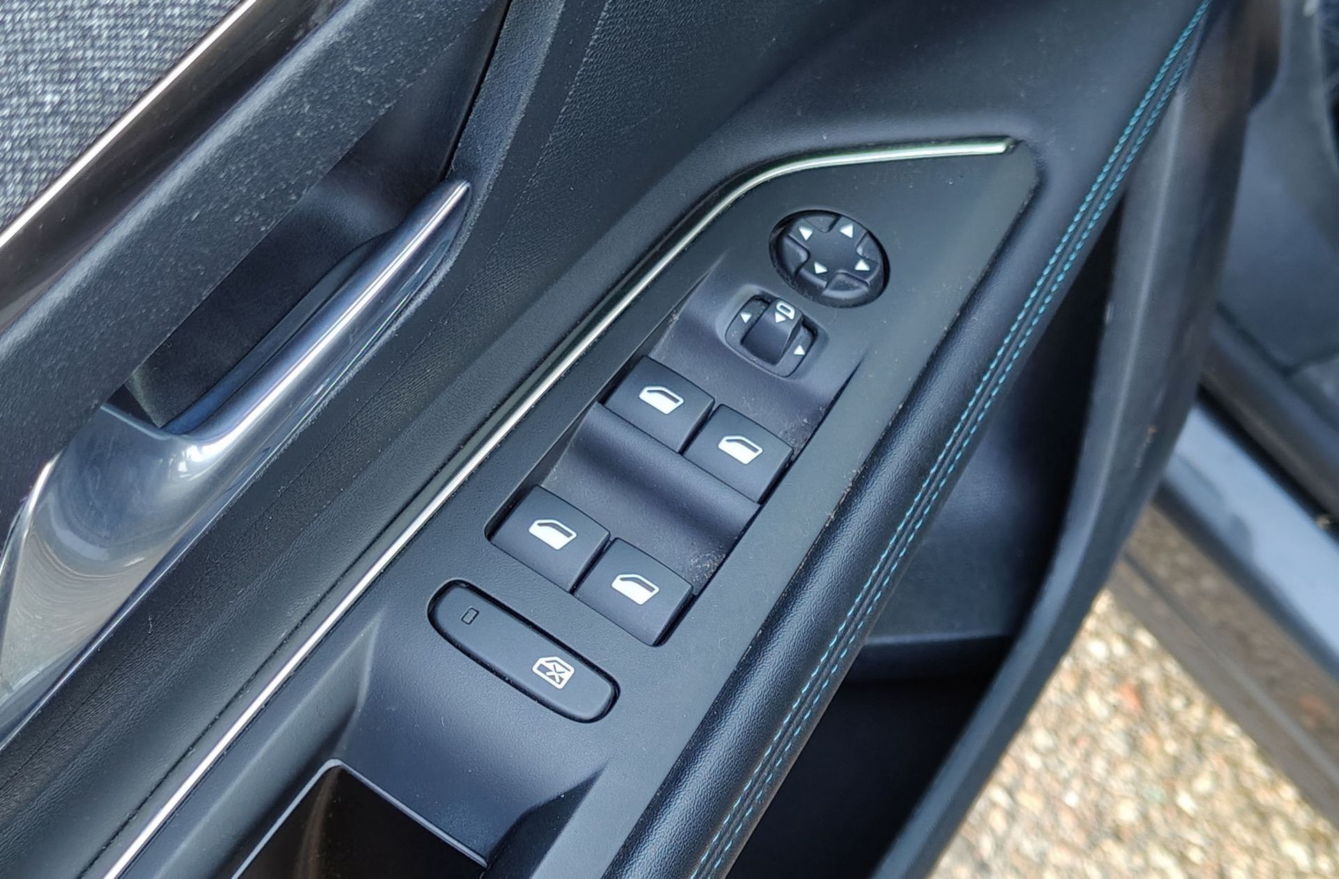 Peugeot 3008 PureTech 130 Allure Pack - foto 37