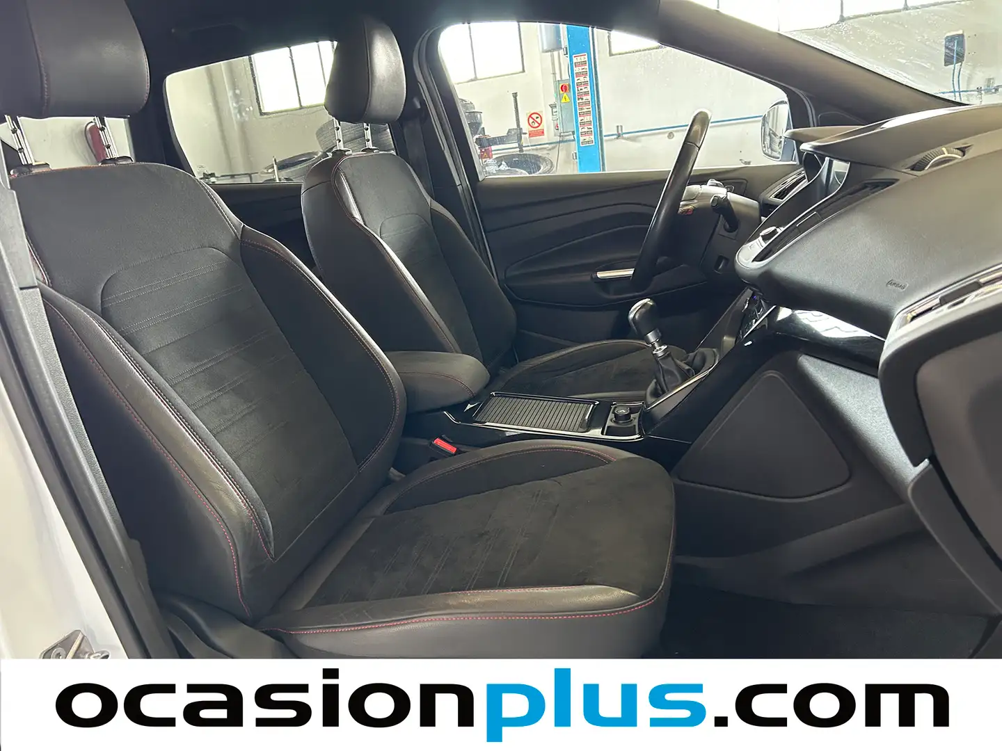 Foto Ford Kuga Ford Kuga 1.5 EcoBoost ST-Line 4x2 (150 CV)