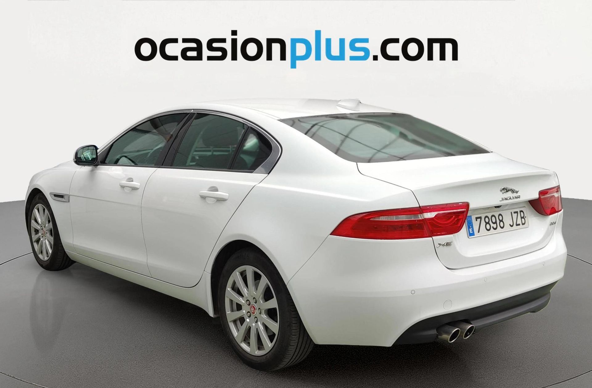 Jaguar XE 2.0 Diesel XE-Pure RWD - foto 3