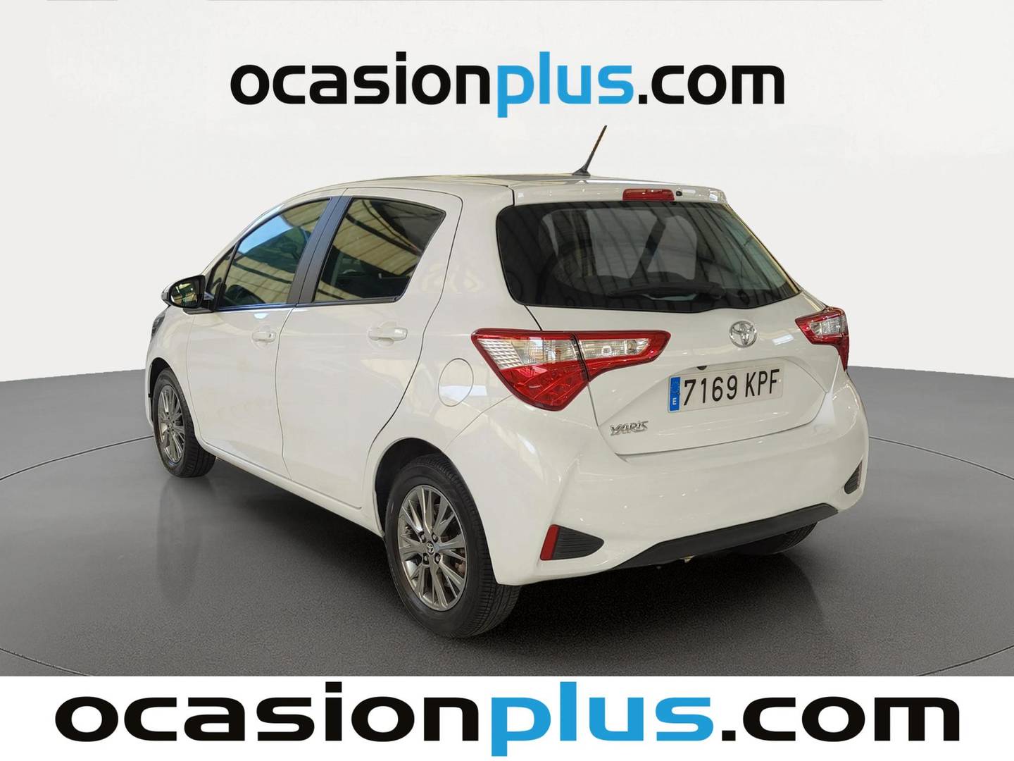 Foto trasera Toyota Yaris Toyota Yaris 1.5 Active (111 CV) izquierda