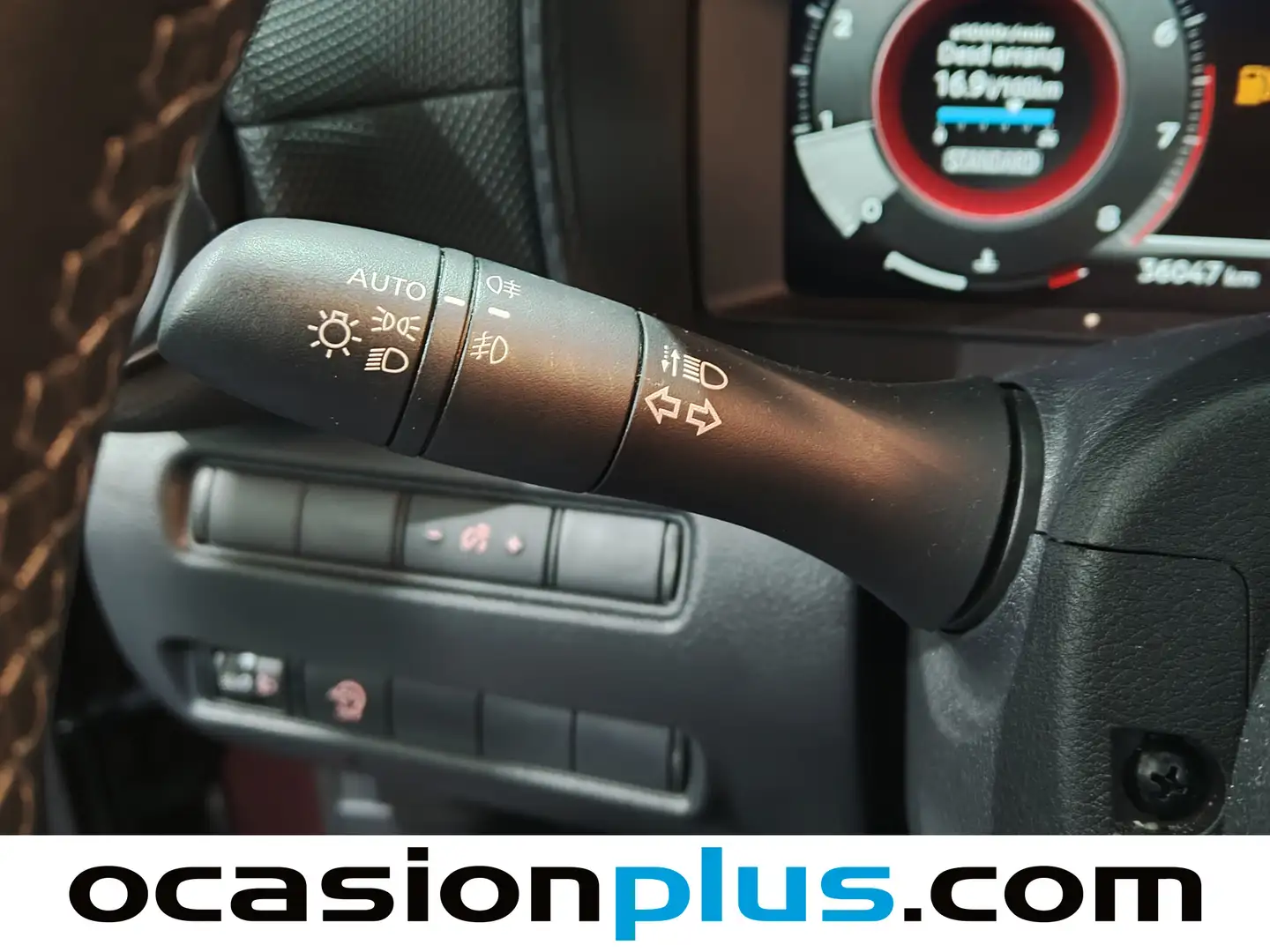 Foto Nissan JUKE Nissan Juke DIG-T N-Connecta 4x2 DCT 84 kW (114 CV)