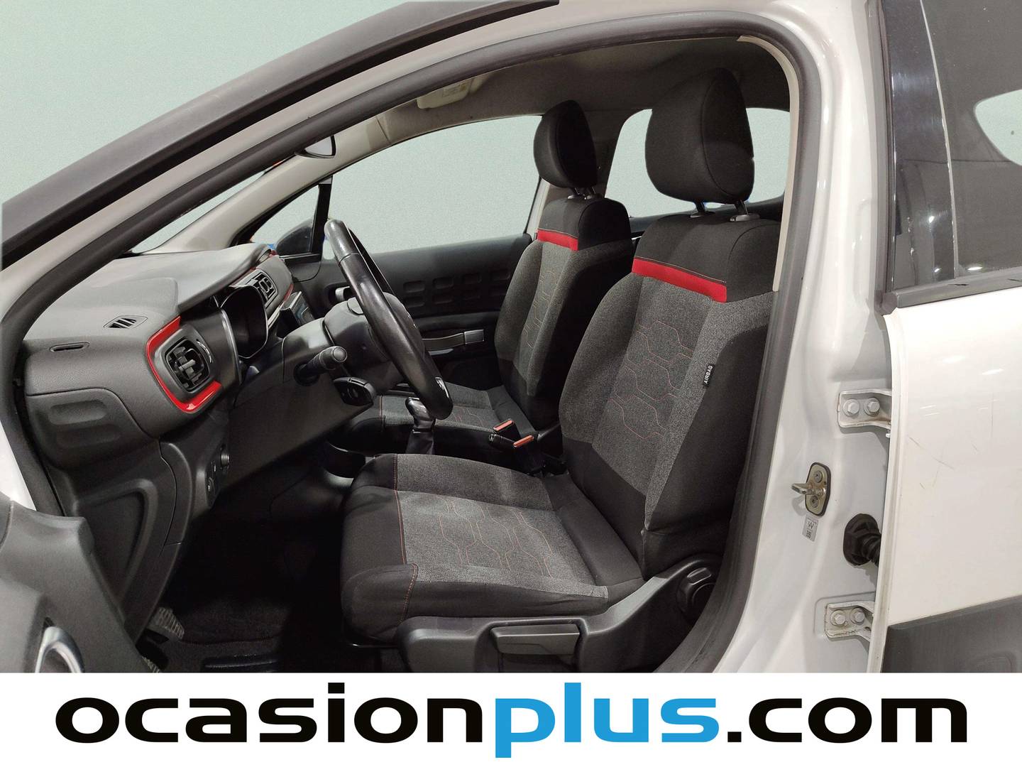 Foto asientos delanteros Citroën C3 Citroën C3 PureTech 82 Shine (82 CV)