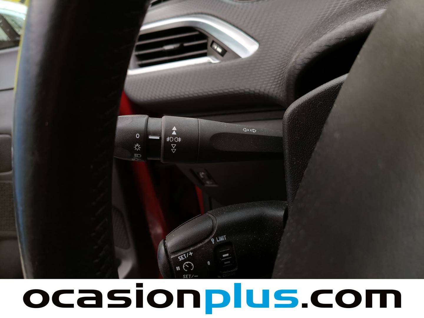 Peugeot 2008 Peugeot 2008 PureTech 82 S&S Style (82 CV) de segunda mano