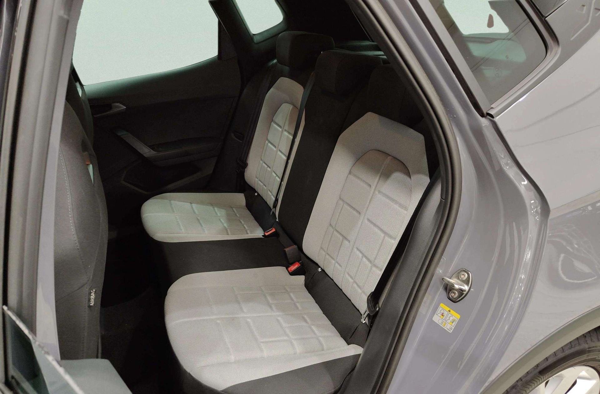 SEAT Arona 1.0 TSI FR - foto 14