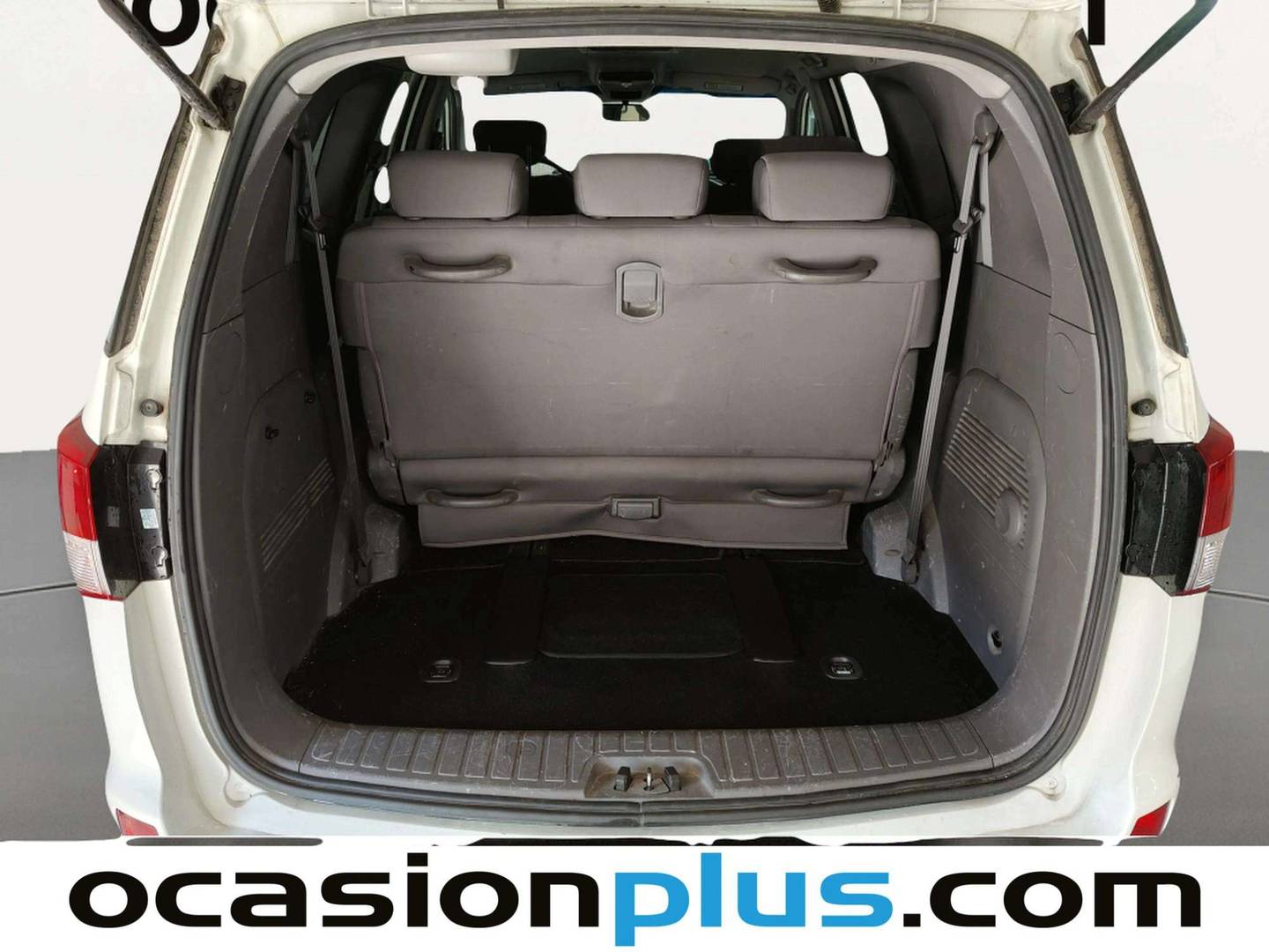 Foto SsangYong Rodius Ssangyong Rodius 2.0 e-Xdi Premium Auto (155 CV) 7 Plazas