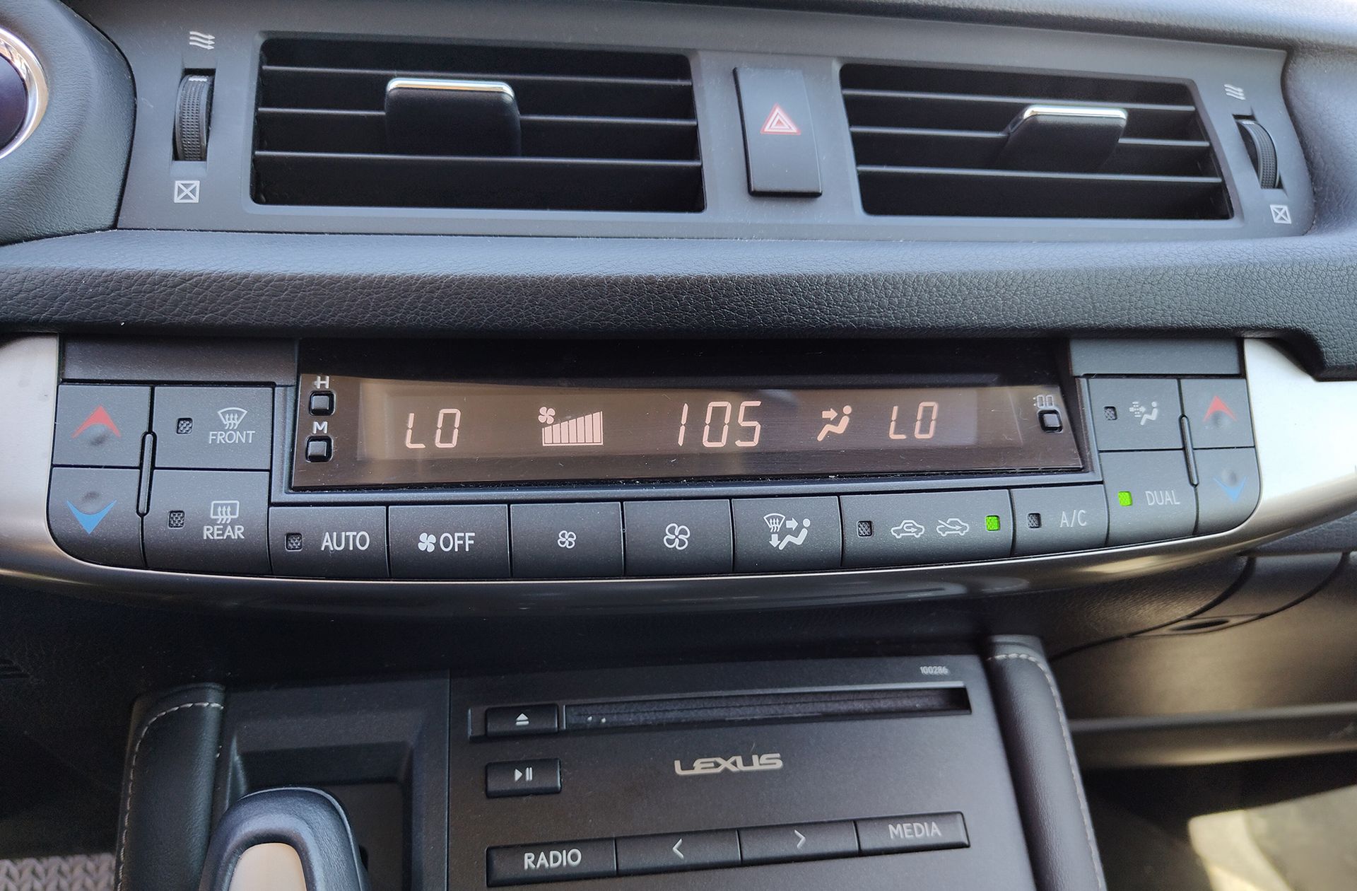 Lexus CT 200h Executive - foto 29