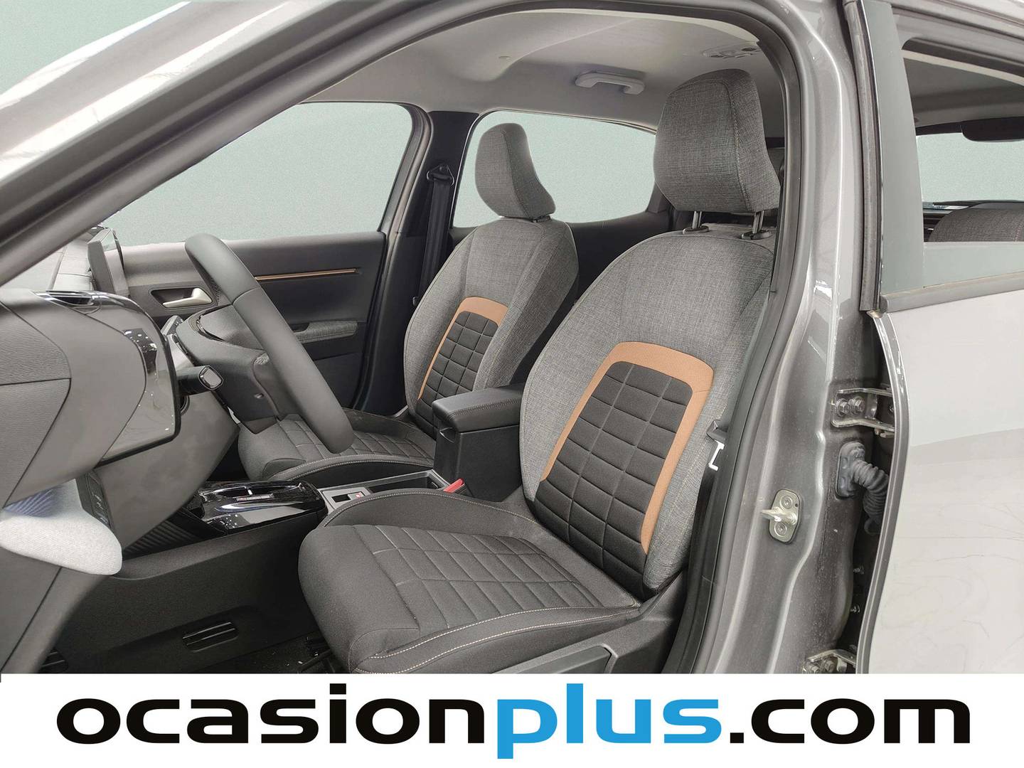 Foto asientos delanteros Citroën C3 Aircross Citroën C3 Aircross Hybrid 136 ë-DCS6 You+Pack Plus (136 CV)