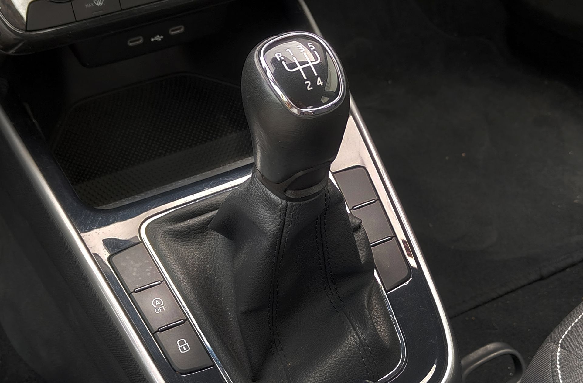 Škoda Fabia 1.0 TSI Style - foto 5