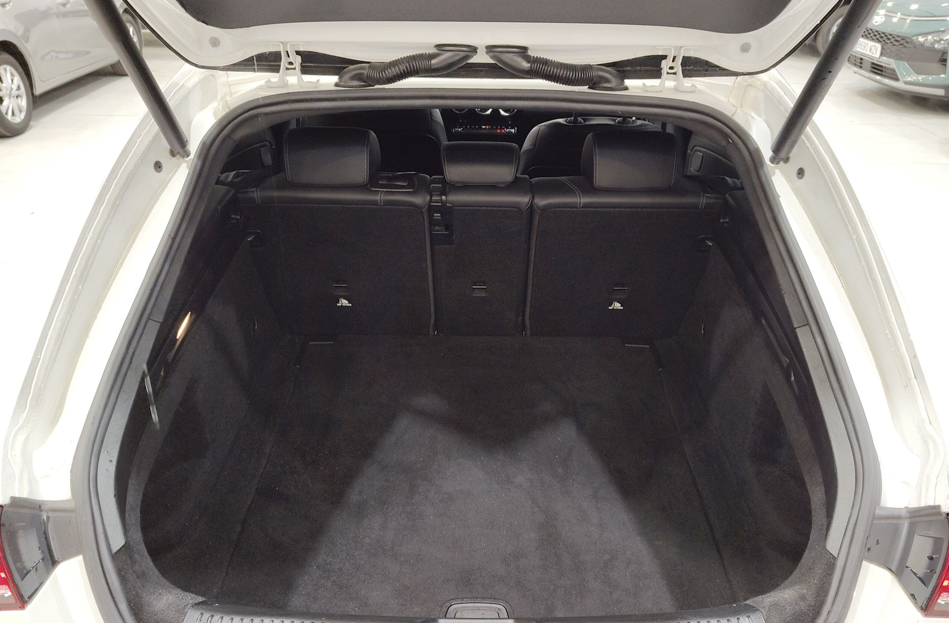 Mercedes-Benz CLA Shooting Brake Shooting Brake 200 - foto 21