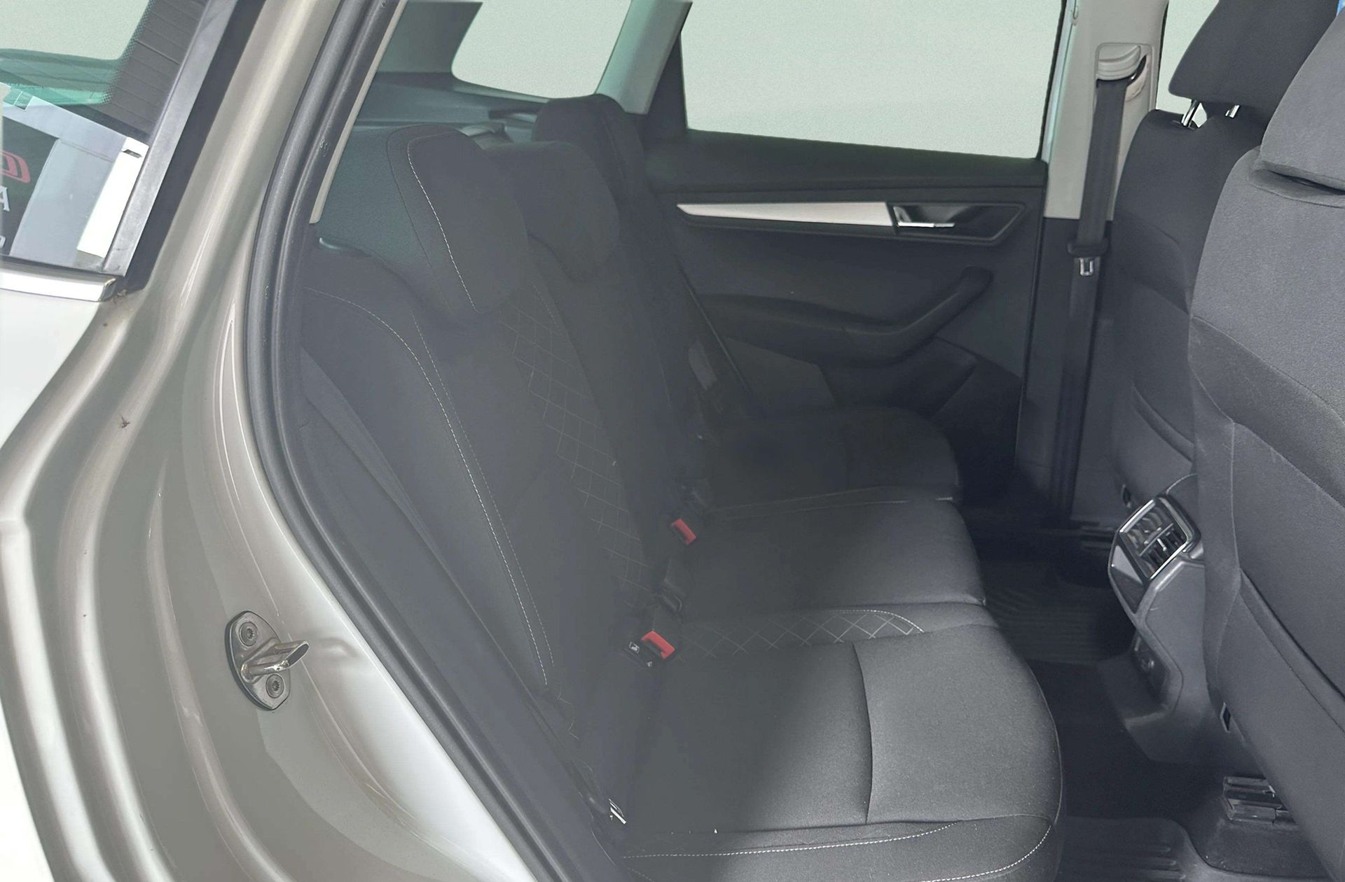 Škoda Karoq 1.6 TDI Like - foto 17