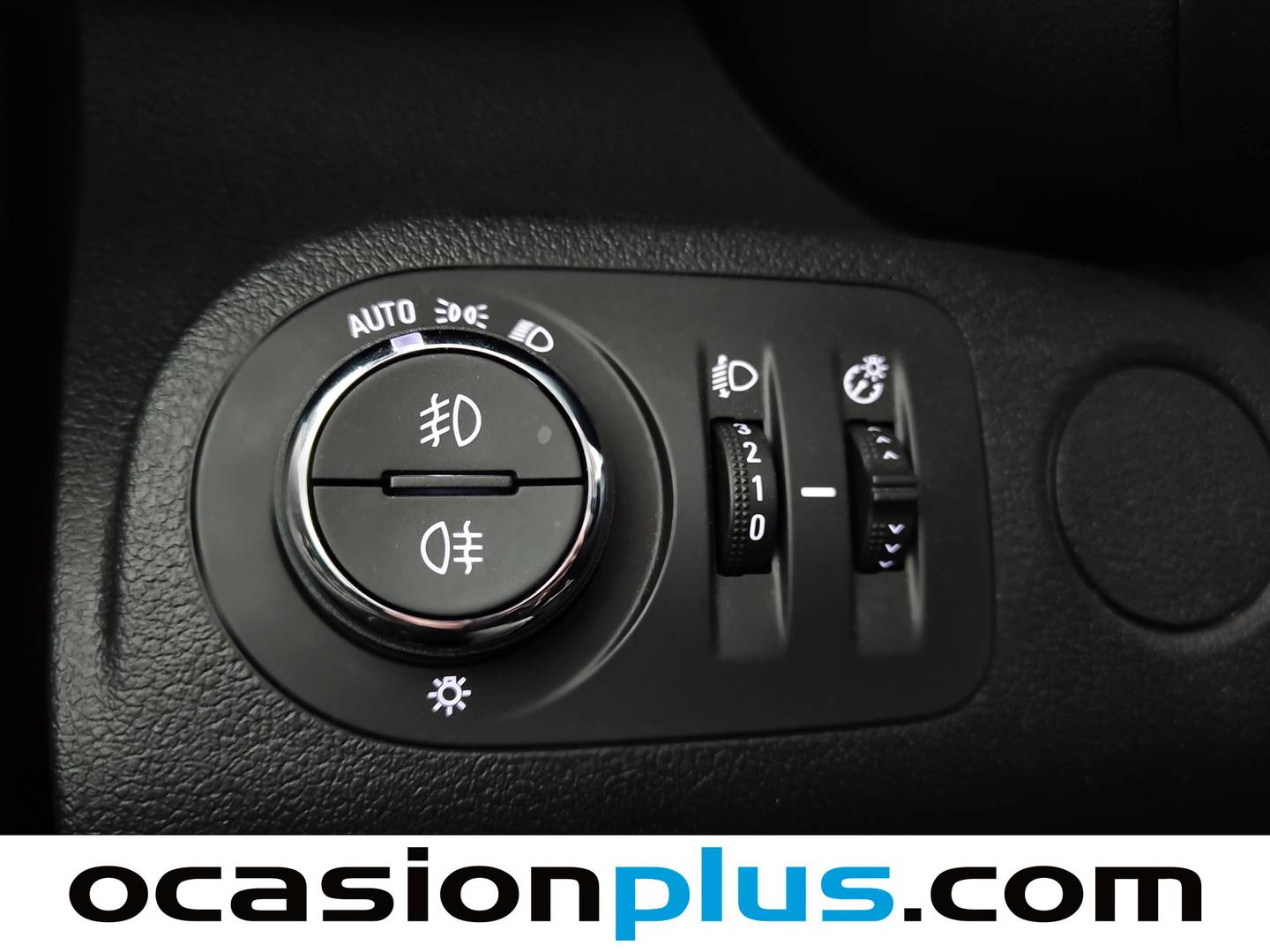 Foto Opel Combo Life Opel Combo Life 1.5 TD Business Edition Plus L1(102 CV)