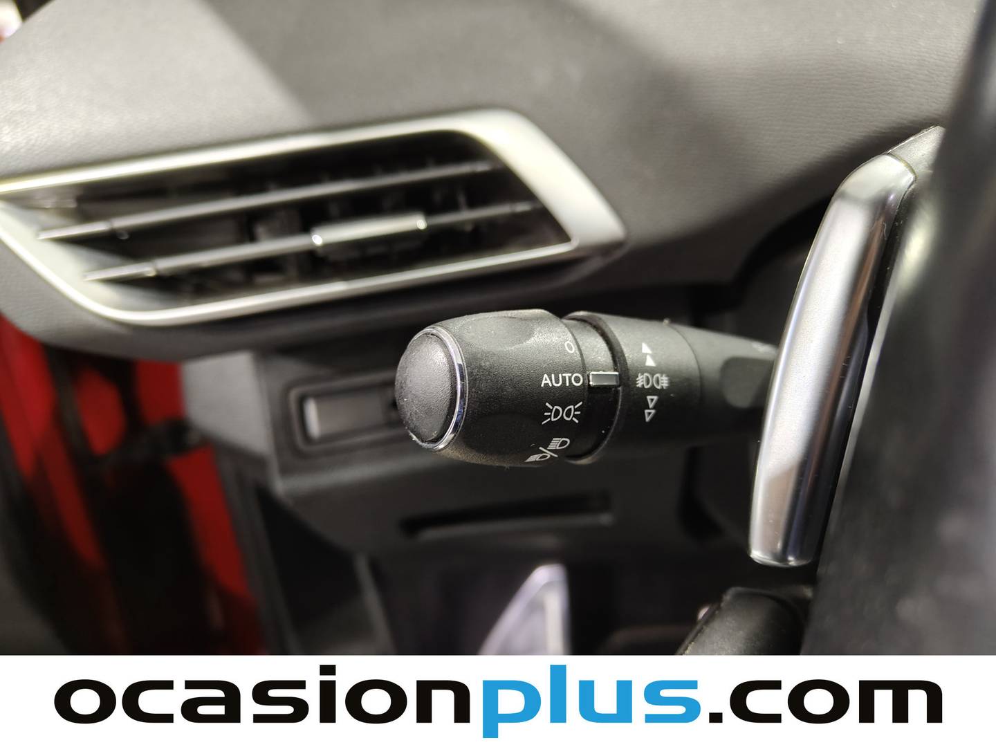 Foto Peugeot 3008 Peugeot 3008 BlueHDI 130 S&S GT Line EAT8 (130 CV)