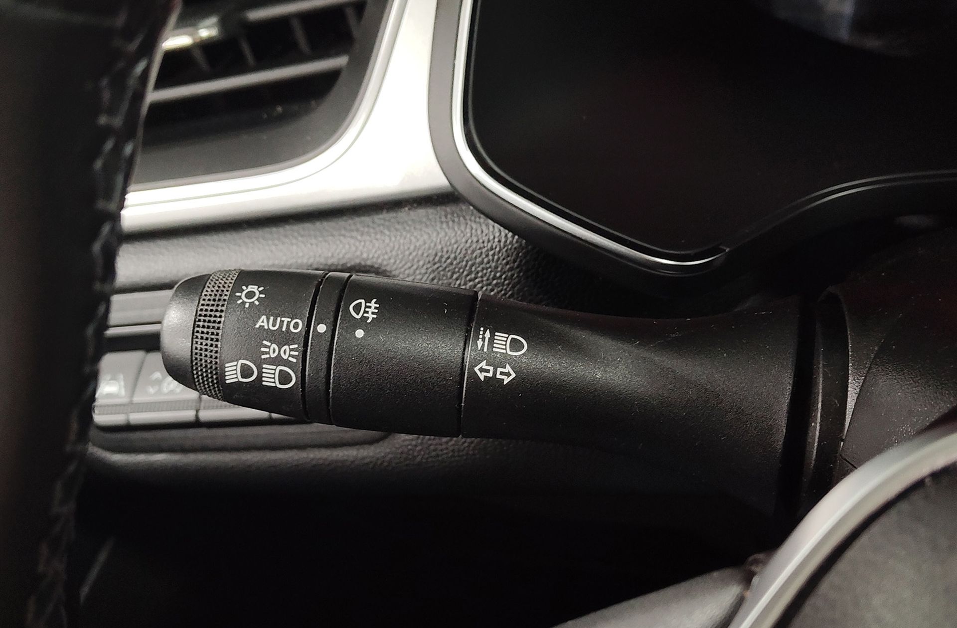 Renault Captur Techno E-Tech Híbrido - foto 26