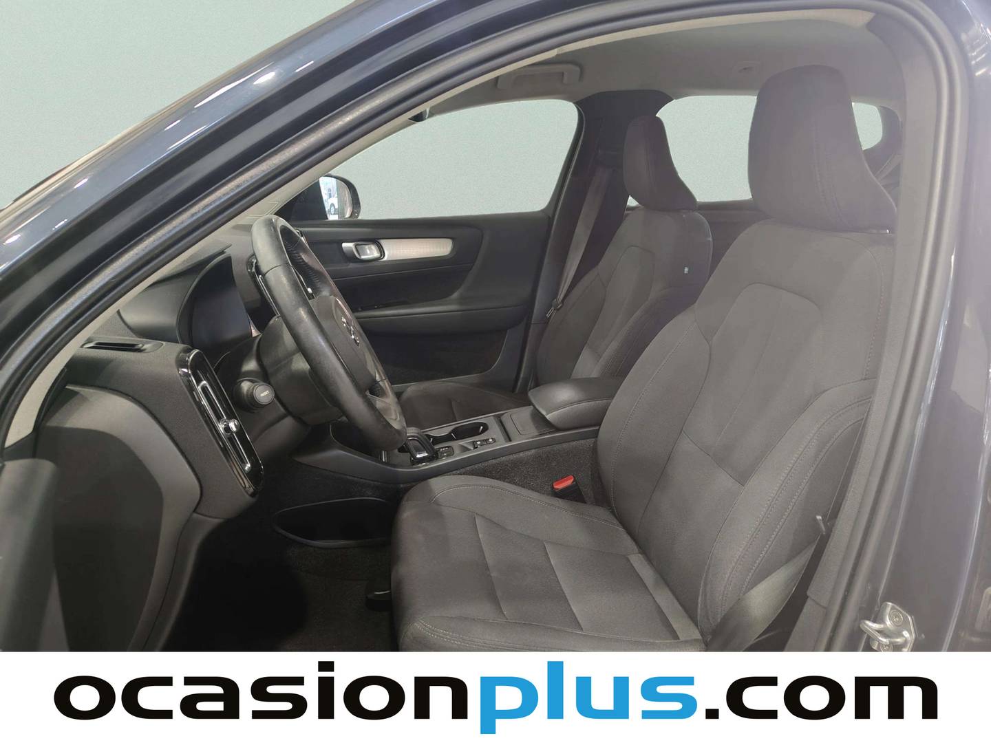 Foto asientos delanteros Volvo XC40 Volvo XC40 T2 Momentum Pro Auto (129 CV)