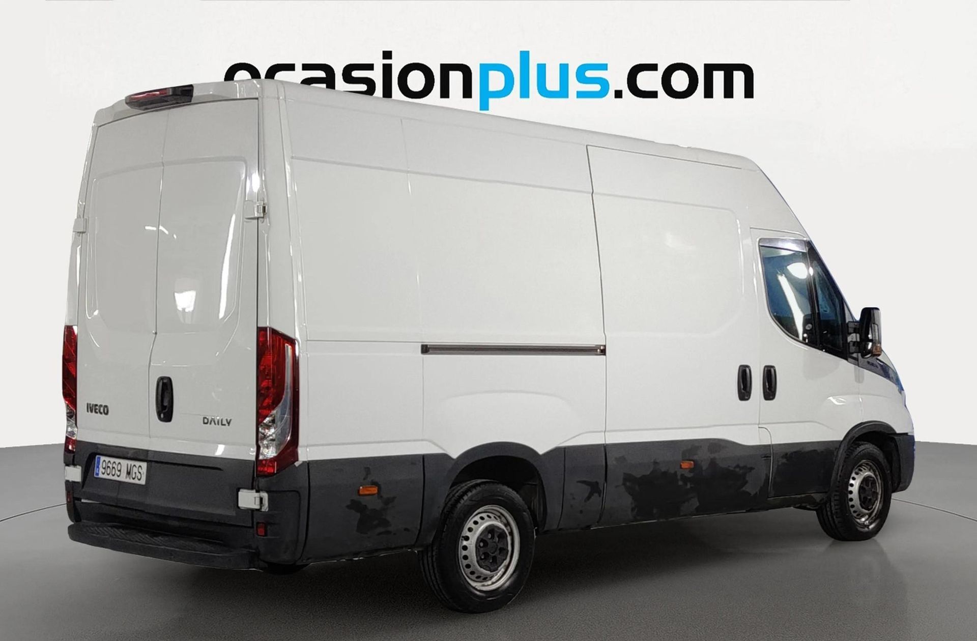Iveco Daily Furgon 35S 16 V 3520L/H2 - foto 4