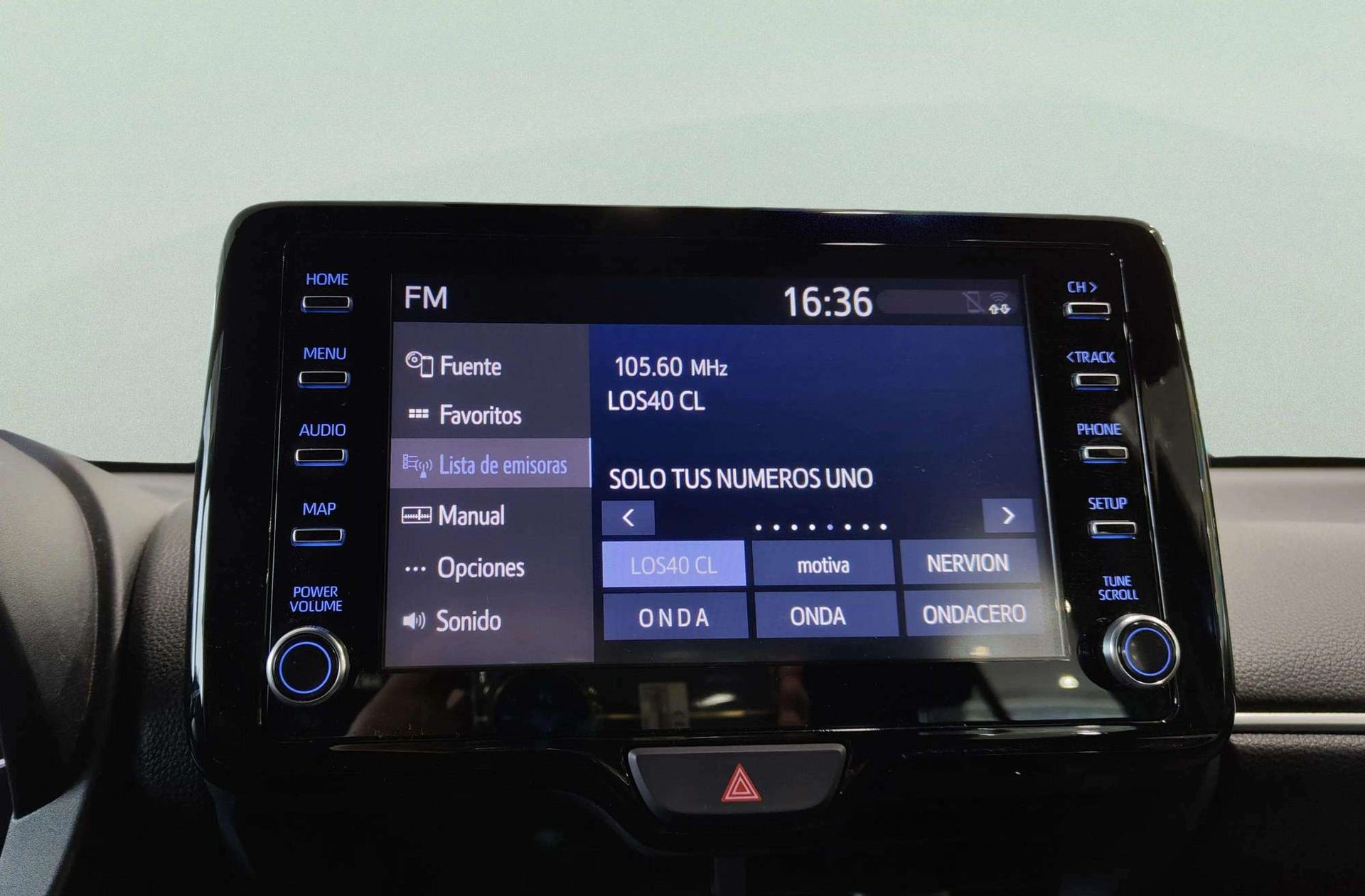 Toyota Yaris Cross 120H Active Tech - foto 34