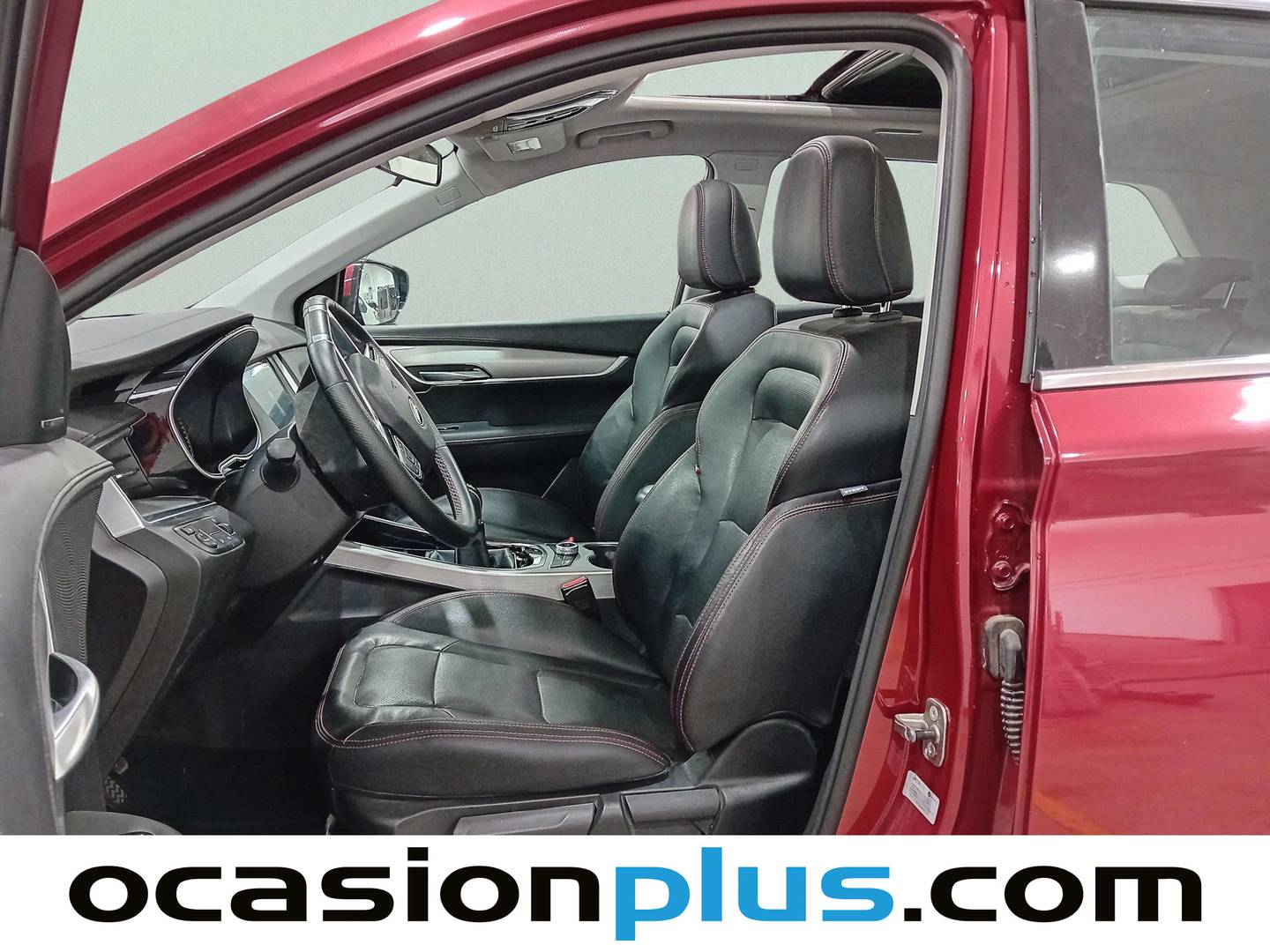 Foto asientos delanteros SWM G01 SWM G01 1.5T Luxury ECO (131 CV) GLP