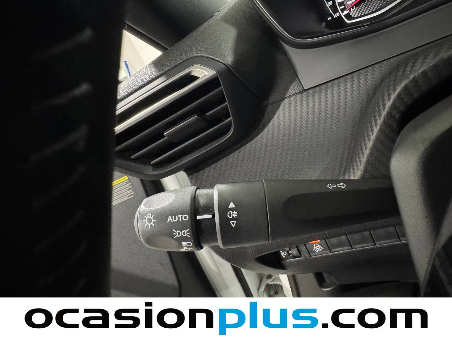 Foto Peugeot 2008 Peugeot 2008 PureTech 100 S&S Allure (100 CV)