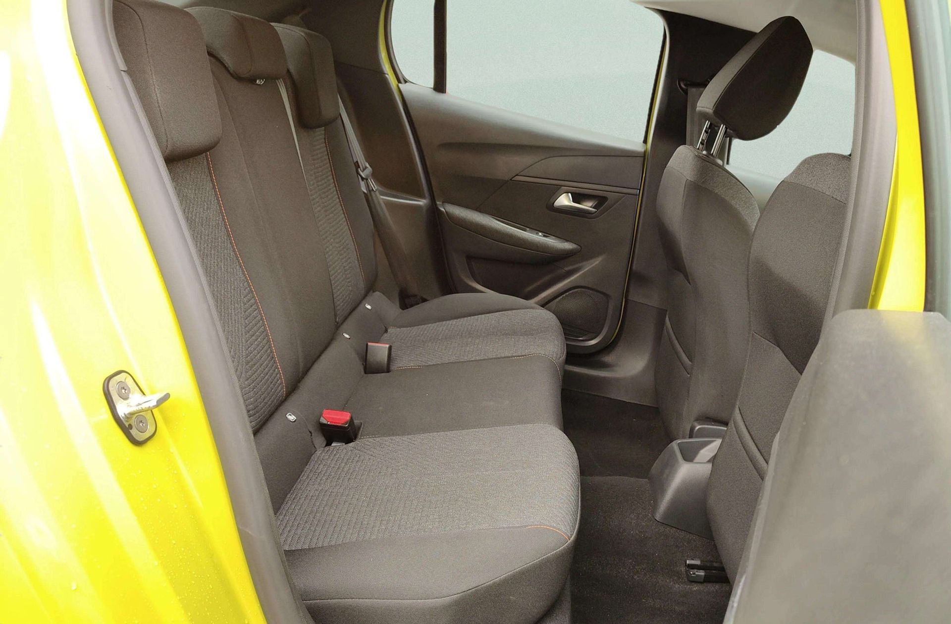 Peugeot 208 Style Hybrid 110 eDCS6 - foto 16