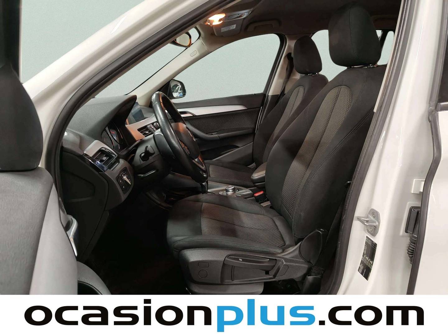 Foto asientos delanteros BMW X1 BMW X1 sDrive18d (150 CV)