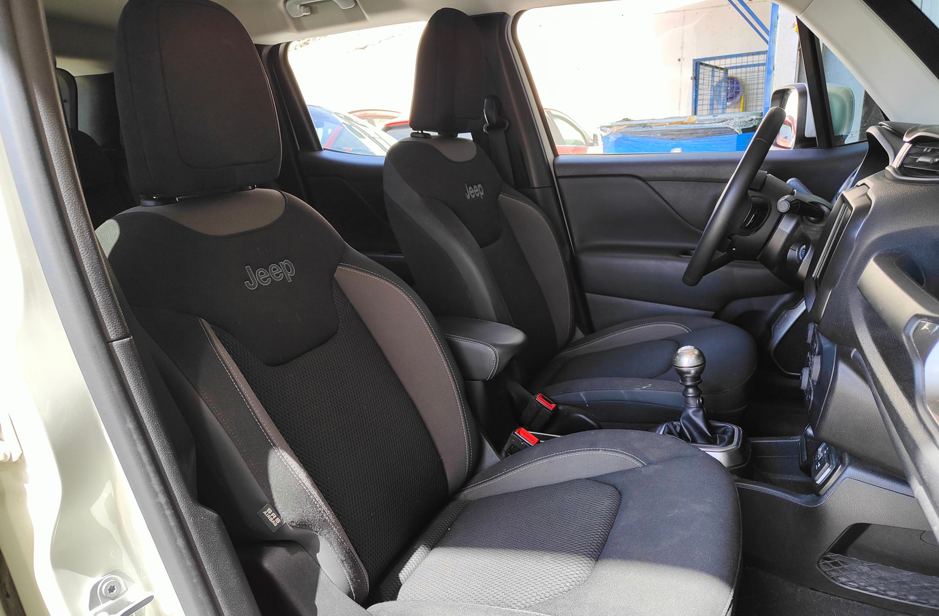 Jeep Renegade 1.6 MultiJet Limited 4x2 - foto 17