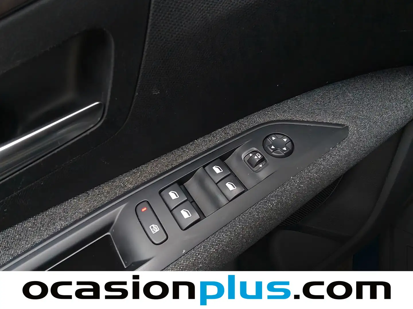 Foto Peugeot 3008 Peugeot 3008 BlueHDi 130 S&S Active Pack EAT8 (130 CV)