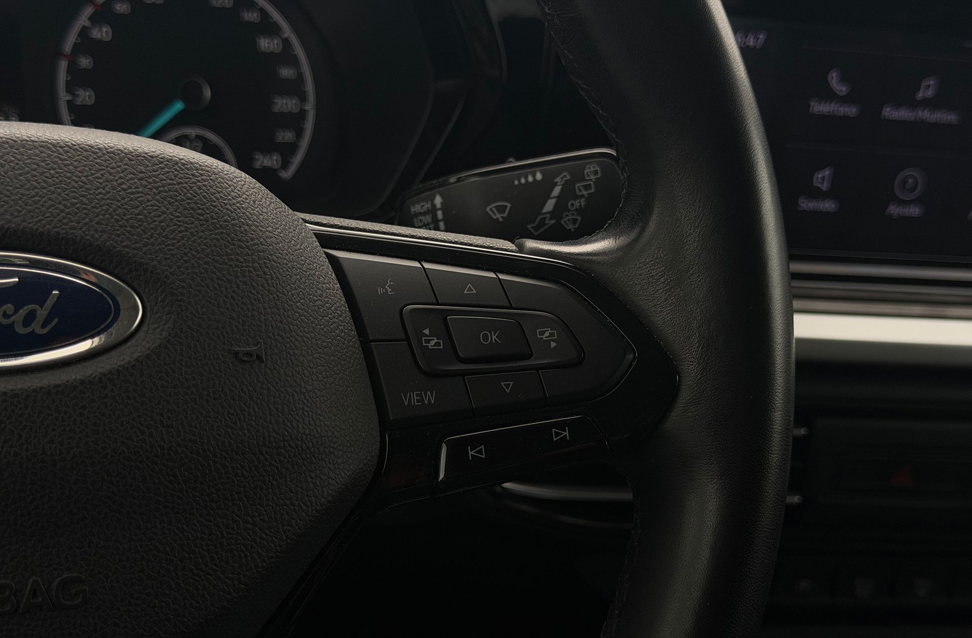 Ford Tourneo Connect 2.0 EcoBlue Titanium - foto 30