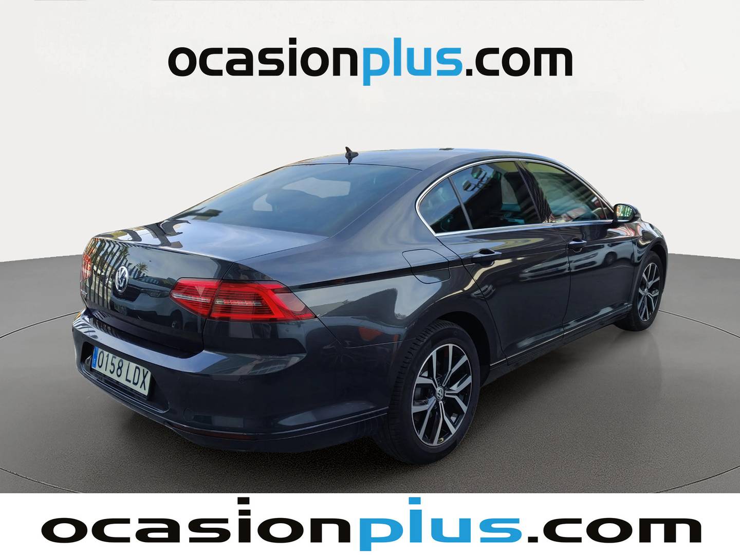 Foto trasera Volkswagen Passat Volkswagen Passat Advance 1.5 TSI (150 CV) derecha