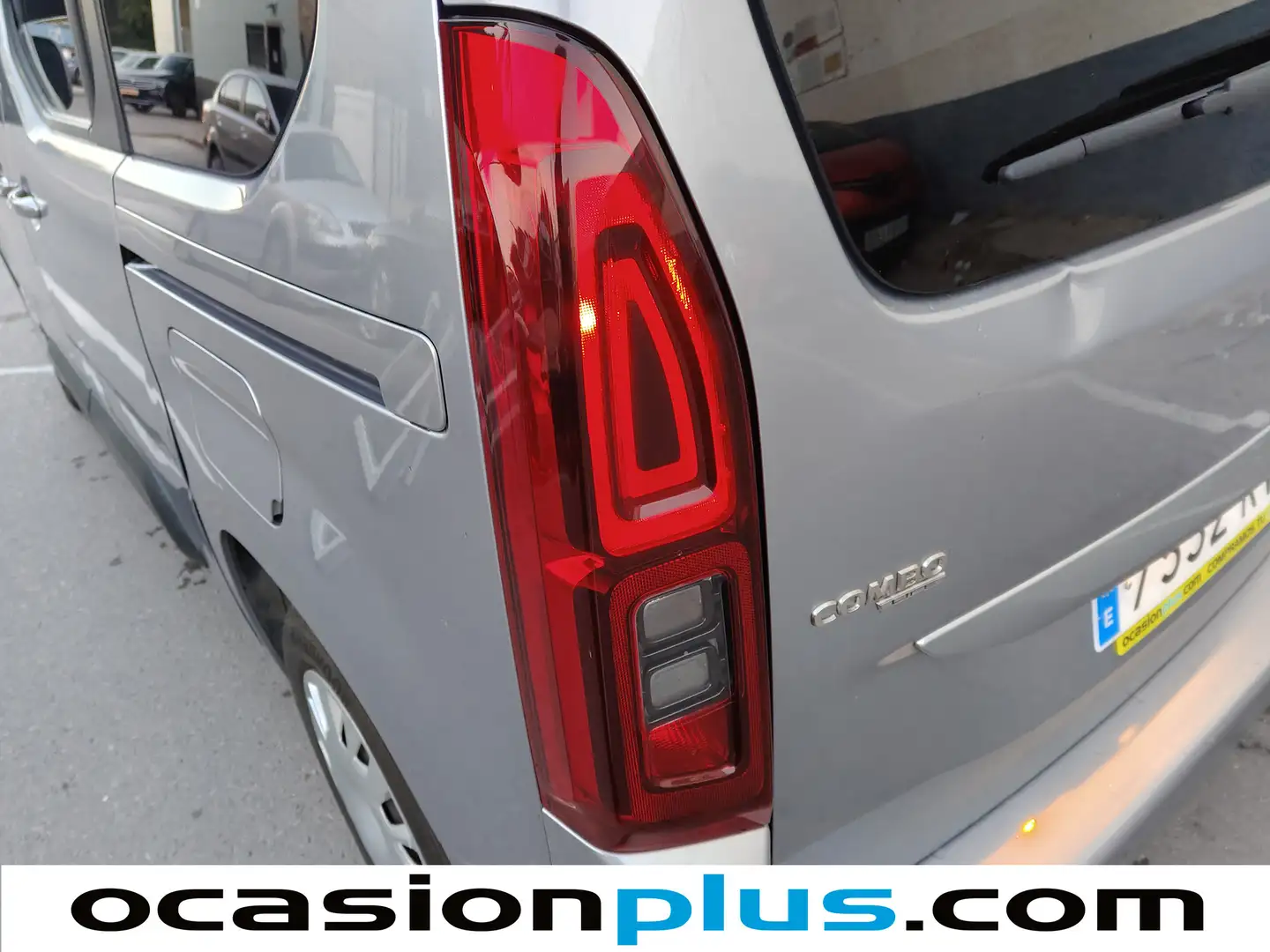 Foto Opel Combo Life Opel Combo Life 1.5 TD S&S Selective L (100 CV)