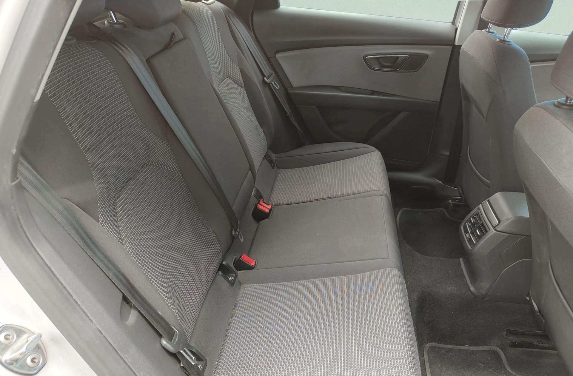SEAT León ST 1.6 TDI Style - foto 14