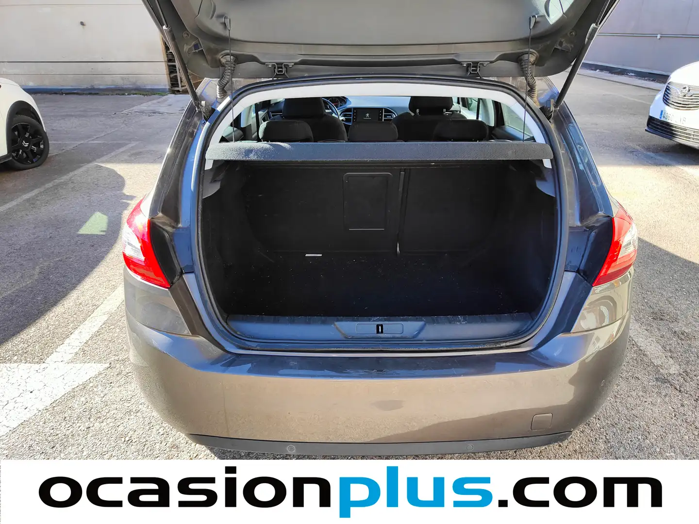 Foto Peugeot 308 Peugeot 308 BlueHDI 150 Allure (150 CV)