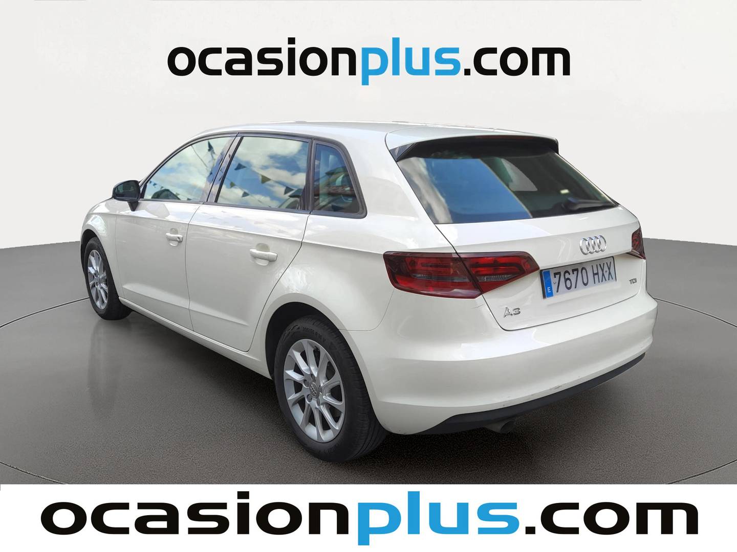 Foto trasera Audi A3 Audi A3 Sportback Attracted 1.6 TDI (105 CV) izquierda