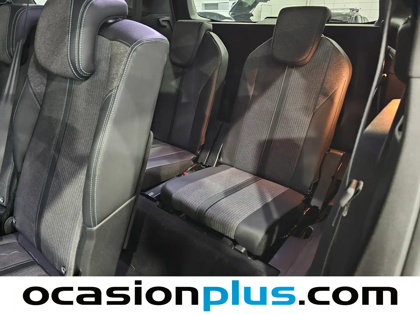 Foto Peugeot 5008 Peugeot 5008 PureTech 130 S&S Allure Pack EAT8 (130 CV) 7 PLAZAS