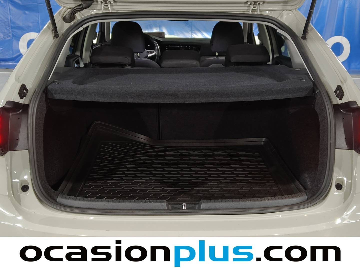 Foto Volkswagen Taigo Volkswagen Taigo Life 1.0 TSI (110 CV) DSG