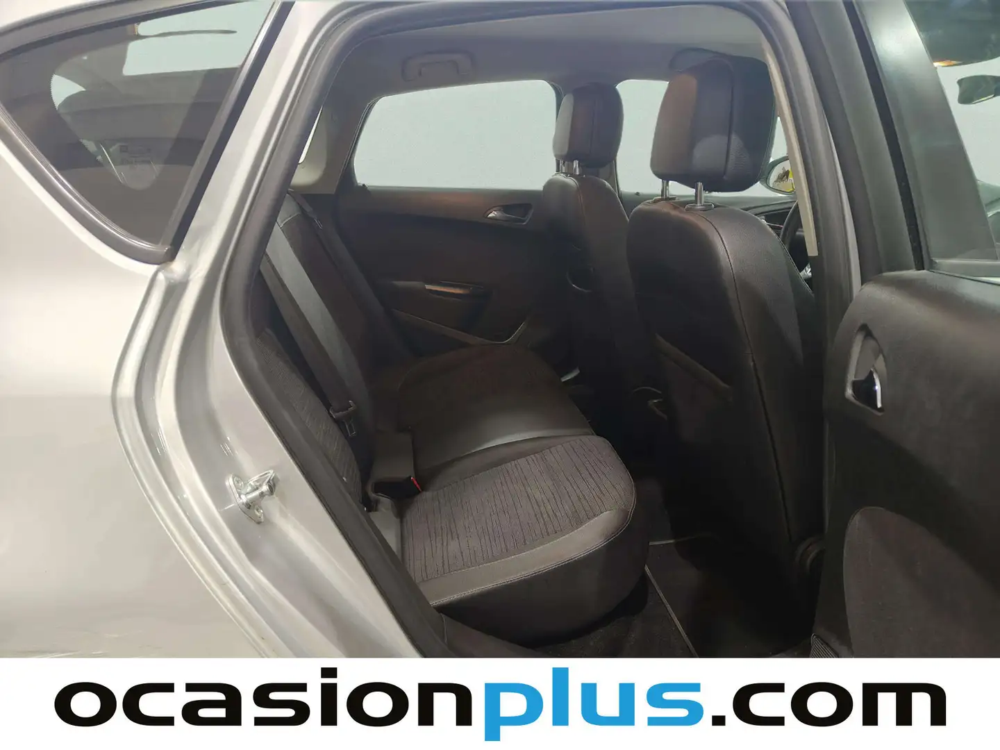 Foto Opel Astra Opel Astra 1.6 Selective 85 kW (115 CV)