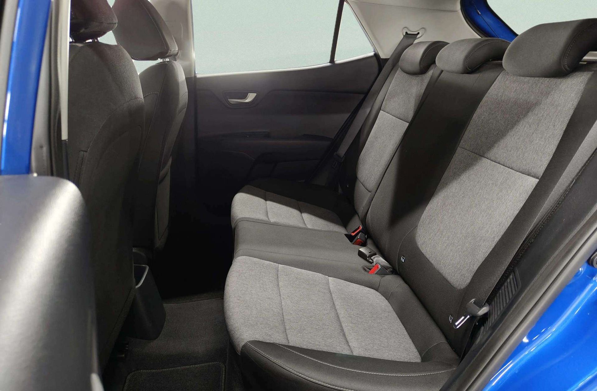 Kia Stonic 1.0 T-GDi MHEV Concept - foto 13