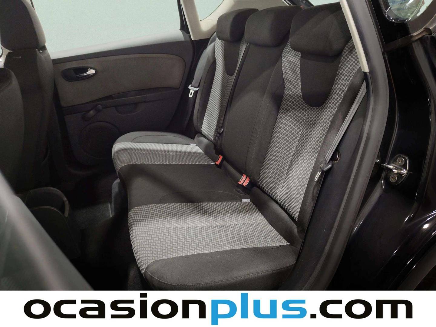 Foto asientos traseros Seat León Seat León 1.9 TDI Reference (105 CV)