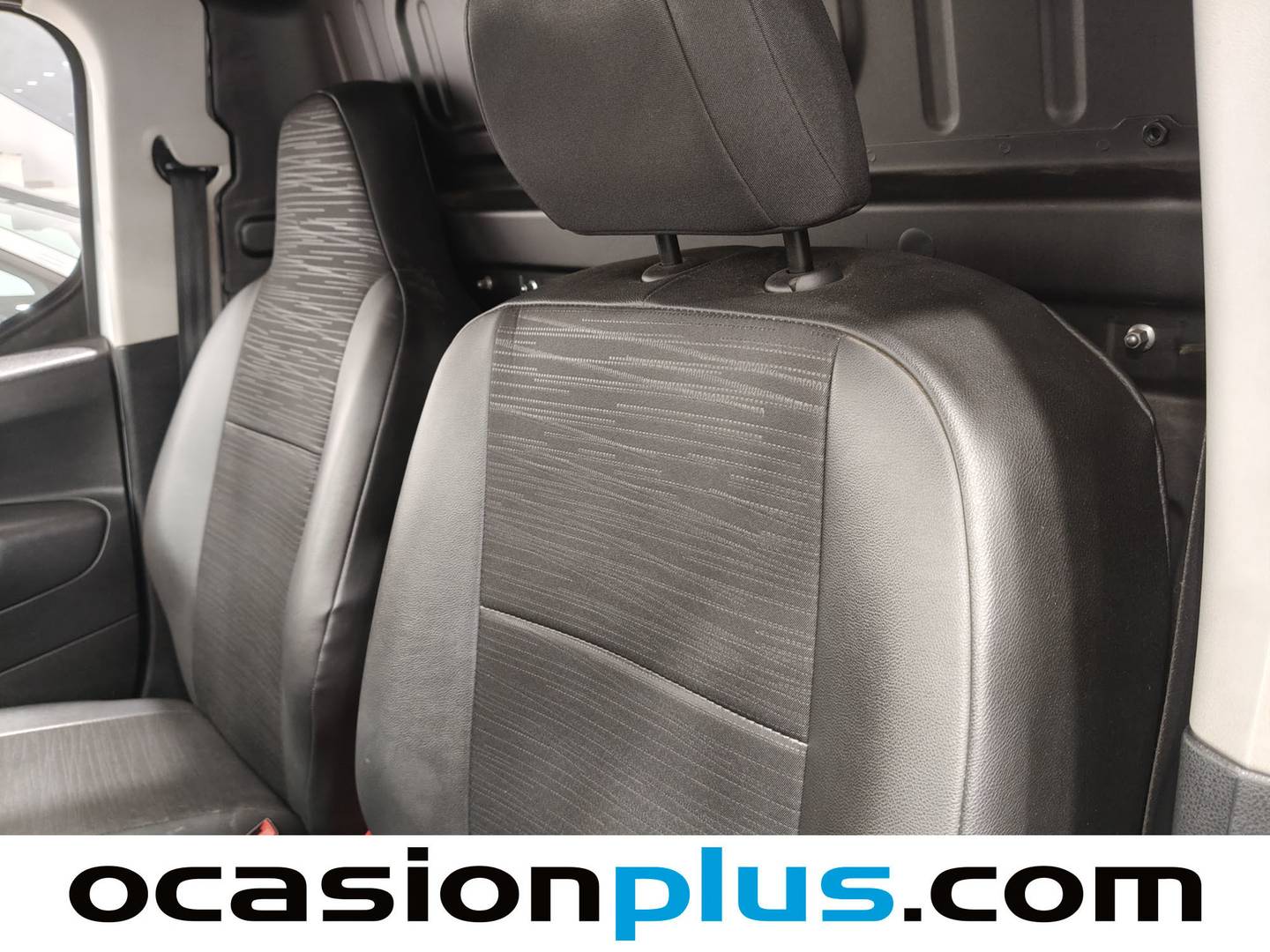 Extras y acabados del Citroën Berlingo Citroen Berlingo Talla XL BlueHDi 100 CLUB