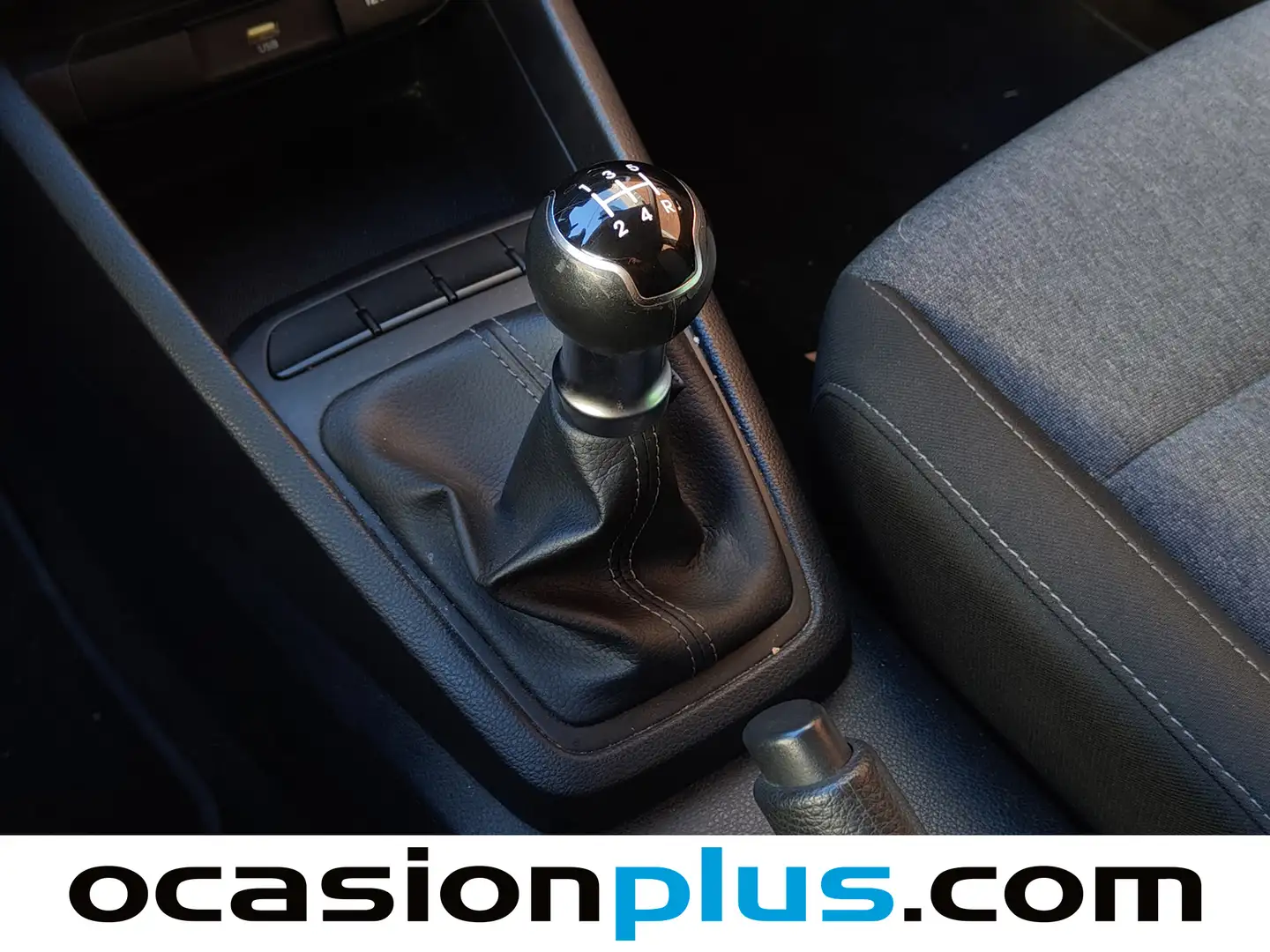 Foto KIA Stonic Kia Stonic 1.2 DPi Concept (84 CV)