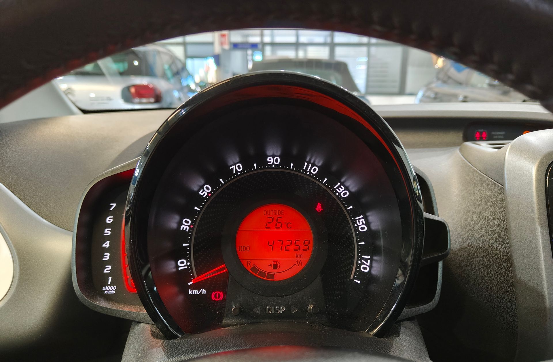 Toyota Aygo 1.0 70 x-play - foto 24