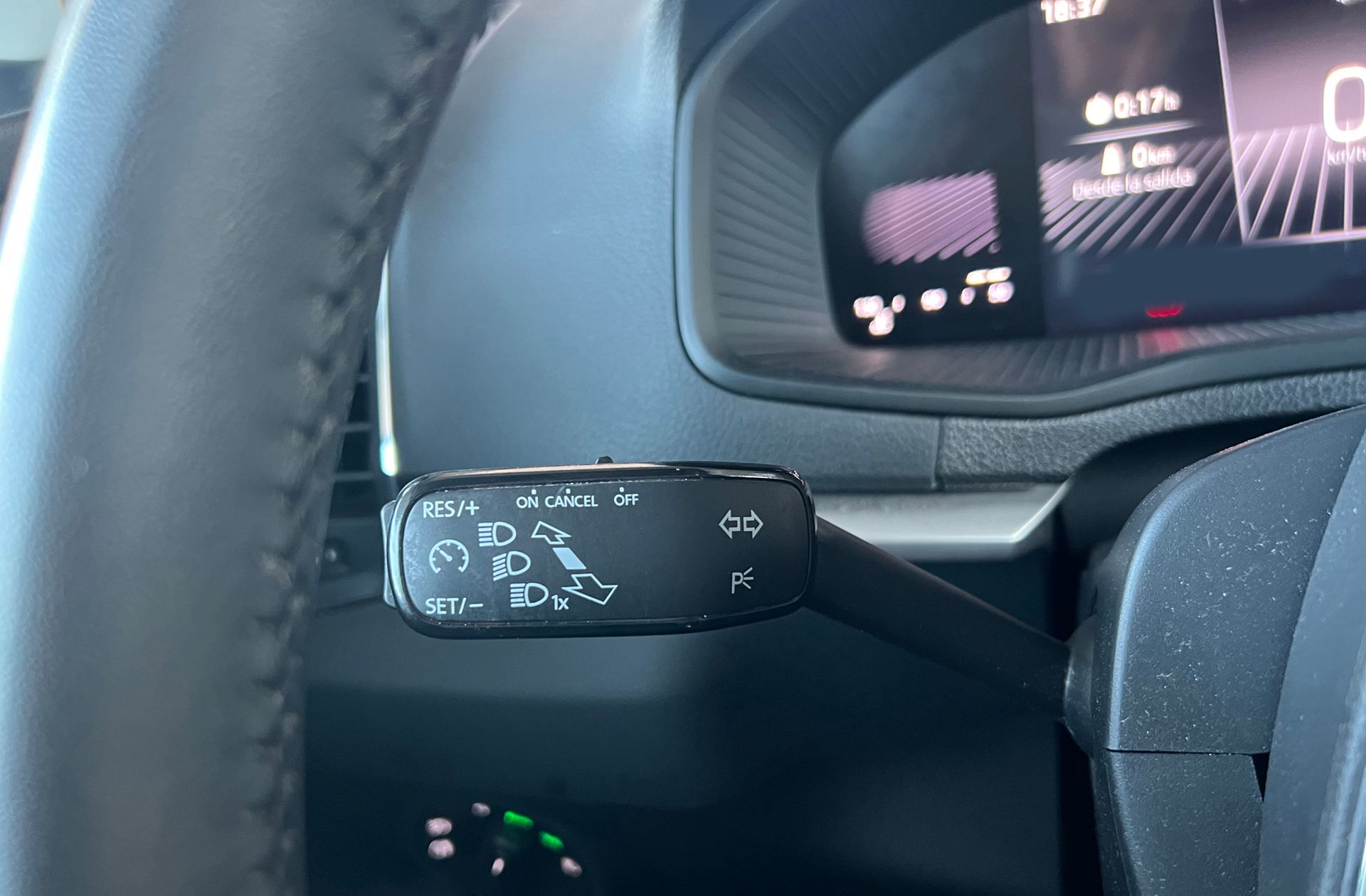 Škoda Karoq 2.0 TDI Selection - foto 24