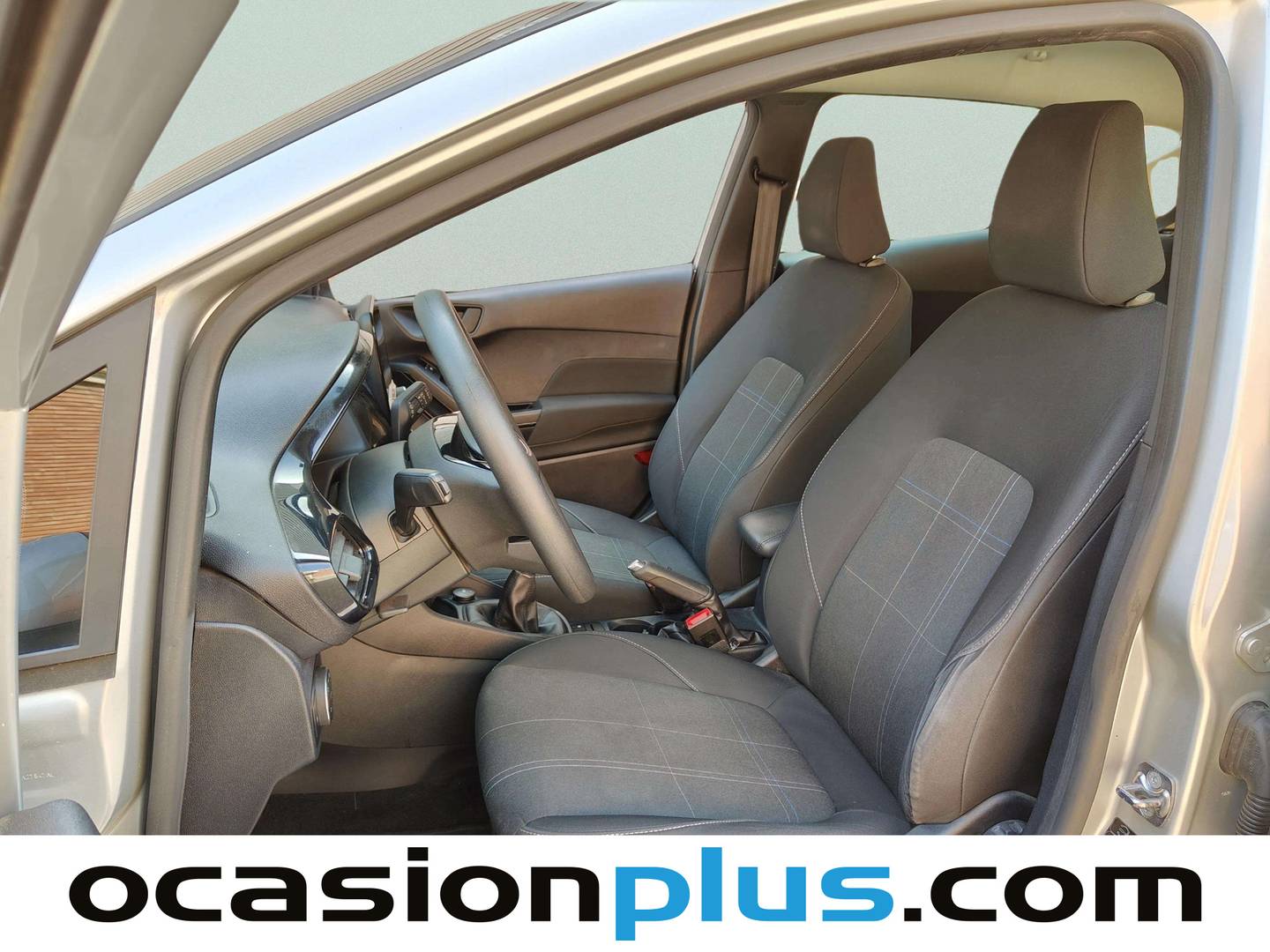 Foto asientos delanteros Ford Fiesta Ford Fiesta 1.1 Ti-VCT Trend (75 CV)