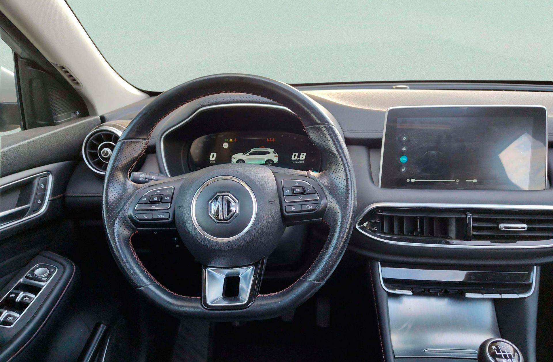 MG HS 1.5 Turbo GDI Luxury - foto 24