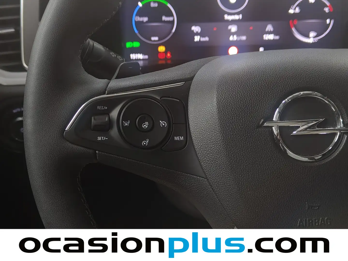 Foto Opel Grandland Opel Grandland 1.2T XHT Hybrid S&S GS eDCT6 (136 CV)