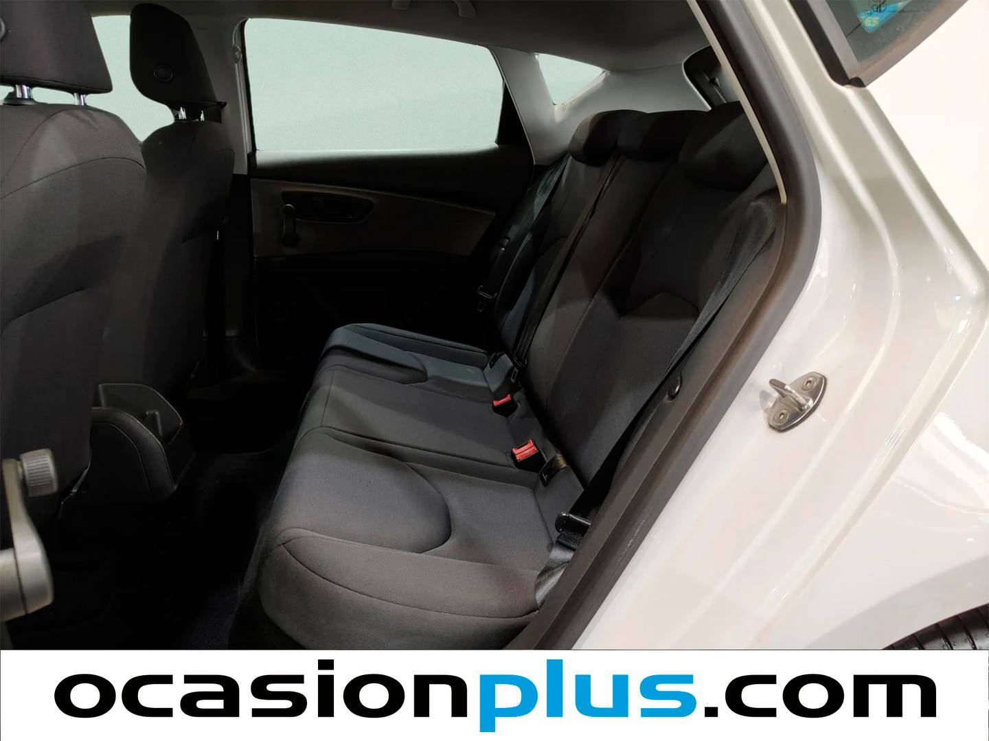 Foto asientos traseros Seat León Seat León 1.6 TDI S&S Reference (115 CV)